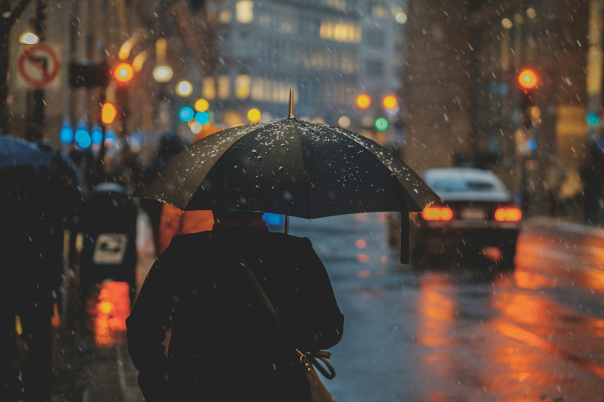 Parapluie sous la pluie
